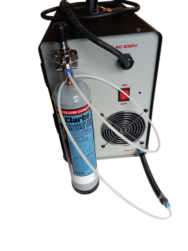 Gas regulator adaptor to - gas,